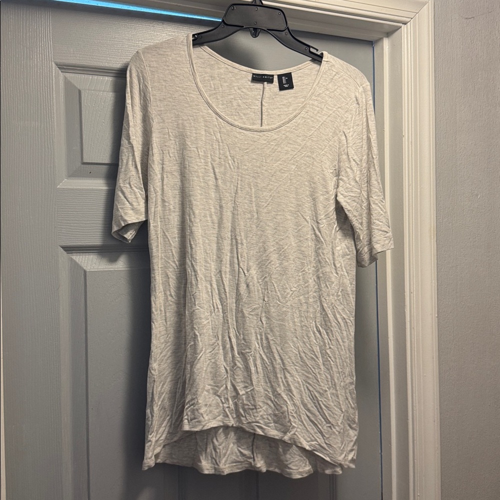 Women's Short Sleeve Tee - light grey large